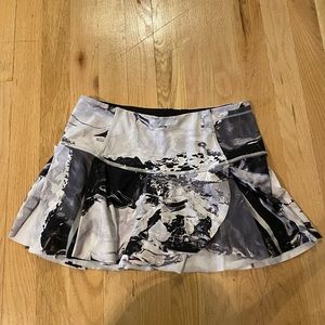 Lululemon marble tennis skirt